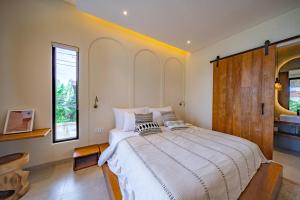 Casa Samudra - 3BR Villa in Seminyak