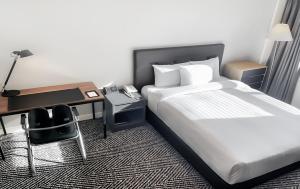 Deluxe Double Room - Low Floor, No View