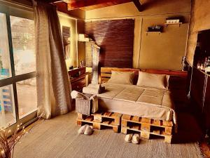 Airport Rooftop Club Luxurious Rooms and Studios