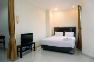 Luxury Studio at Semanggi Apartment By Travelio