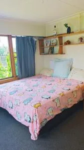 Wavely Park master bedroom - Lorneville