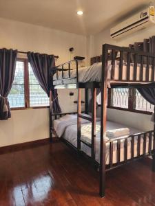 Blue Moon House - A budget hostel for easy travellers