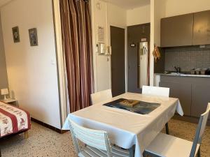 Appartement T1 à Balaruc-les-Bains avec climatisation et parking - FR-1-553-284