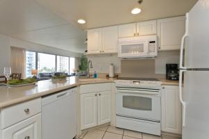 Ilikai Hotel 2BR
