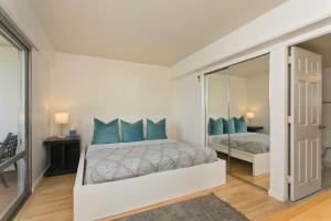 Ilikai Hotel 2BR
