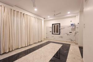Hotel ASV Grand Gumti no 5 kanpur