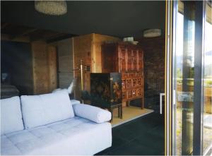 Chalet with panoramic views of the mountains of the Oberland and Lake Thun