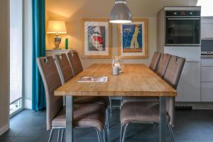 Merle 6 pers Modern holiday home with private fenced garden