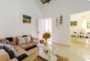 Escape to Puerto Plata, Cozy 2BR Loft in Las Mercedes, 5 Min from Beaches