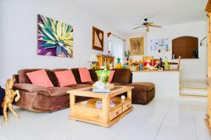 Executive Budget Room With Swimming Pool Air Conditioning and Parking