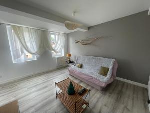 Le pont Saint Roch Logement lumineux avec garage