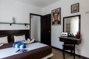 Frida Double Balcony Apartment 5th Avenue