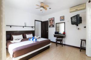 Frida Double Balcony Apartment 5th Avenue