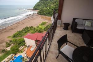 Spectacular 3 bedroom Penthouse at Crocs Resort Casino