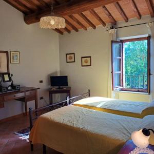 Charming Holiday Home with swimming pool, Siena Tuscany, wi-fi, pets allowed