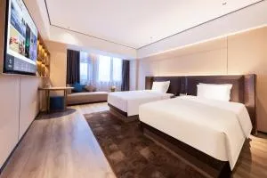 武汉高铁站西广场亚朵X酒店 - 阳逻