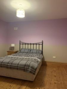 Room 2 , Williamstown, Ireland