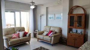 Two Bedroom Apartment on Front Line Of The Beach