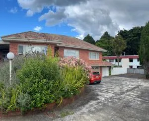 Serene Home Close to Everything - Takanini