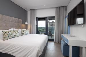 1903 Oceans Apartment - by Stay in Umhlanga