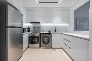 1 Bedroom in Binghatti Heights Perfect for Getaway