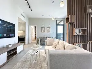 Trophy - Stylish Urban Retreat at Midtown Noor 1 - Dubai