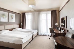 Twin Room room in Golden Tulip Krakow City Center