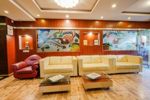 FabHotel Sairam Residency