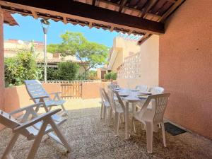 Pavillon Lagunes du Soleil avec parking et piscine AY060-A71