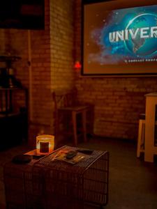 Heart of the City: Cozy 2-Bed Loft