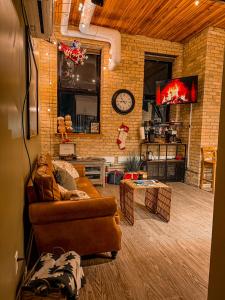 Heart of the City: Cozy 2-Bed Loft