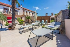 Hundefreundliche Villa mit Privatpool, Aussendusche, Grill und vielen Wanderwegen in der Umgebung