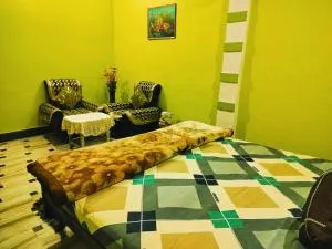 Cozy Abode Mahakumbh Area - Colonelganj