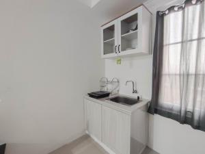 Good Deal 1BR at Paltrow City Apartment By Travelio