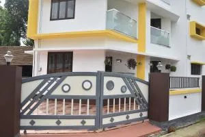 2BHK Flat At Chalakudy Town Konuparamban Residence A1 - Kodali