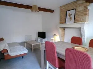 Appartement cosy dans le Vieux Langon - 1 à 3 pers - Pompéjac