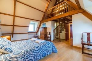 Maisons de vacances Grande maison parc paysager fantastique vue mer plage a 600m a pied : photos des chambres
