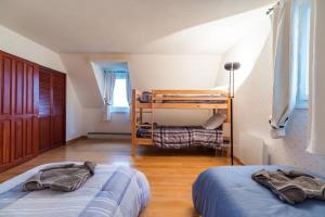 Maisons de vacances Grande maison parc paysager fantastique vue mer plage a 600m a pied : photos des chambres