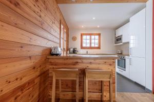 Croix Noires FABULOUS & LUXURY chalet 11 pers by Alpvision Résidences