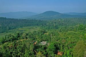 Doddanandi Homestay - 3BH Full Villa, AC, Home Food, Coffee Estate