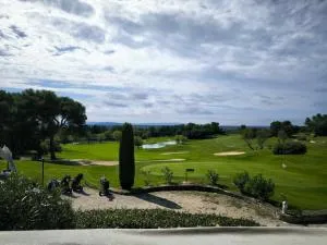 Appartement T2 magnifique vue sur golf avec climatisation avec piscine - Saumane-de-Vaucluse