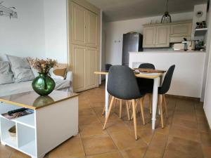 Appartement T2 magnifique vue sur golf avec climatisation avec piscine