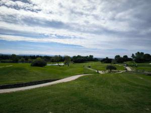 Appartements Appartement T2 magnifique vue sur golf avec climatisation avec piscine : photos des chambres