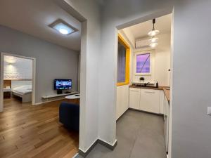 Stylish Ultracentral Residence With Balcony