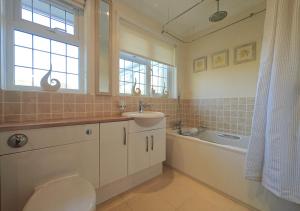 The Nook - Brighstone
