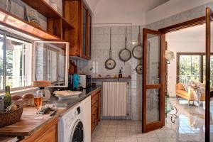 Villa Demetra Capri - Pool and Relaxation