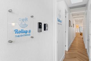 Roll Up - The Entrance