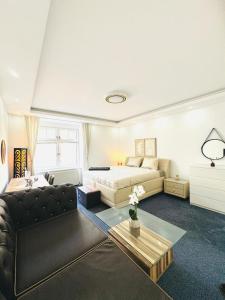 7BR Apartment for Big Groups, with Great Location