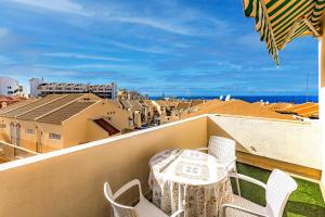 Costa Adeje-Mareverde Resort Complex F15