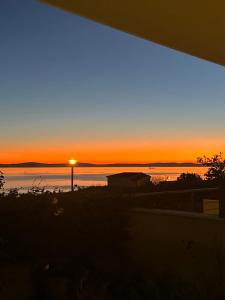 Žnjan beachfront luxury beautiful new apartment with garden jacuzzi and sauna